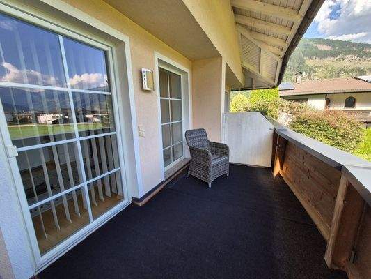 Top 1 Balkon Obergeschoß