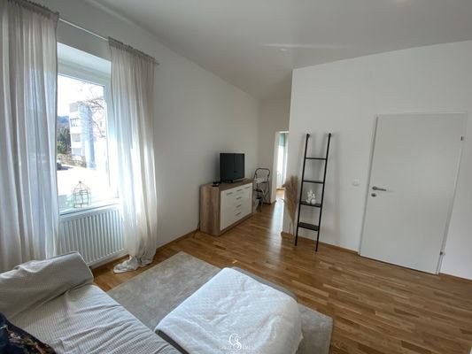 Wohn/- Schlafzimmer