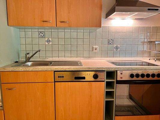 Küche mit Einbauküche (5)