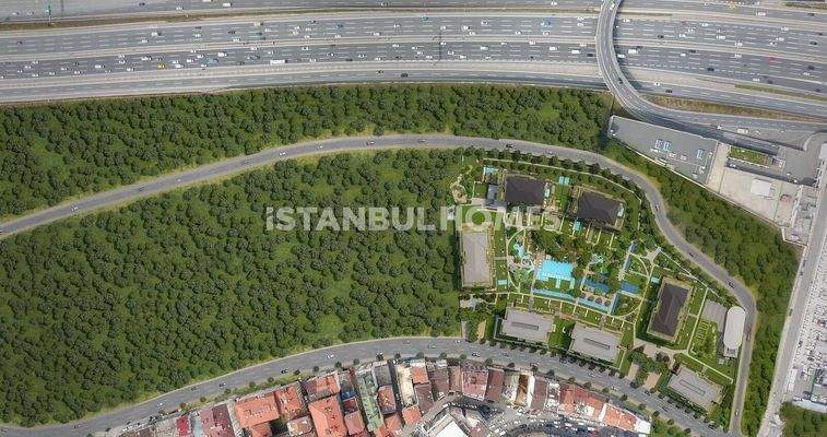 Well Located Real Estate with City View in Sariyer Istanbul