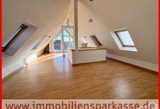 DG Penthouse mit Balkon