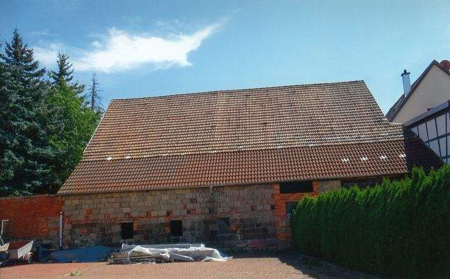 Hinteransicht des Wirtschaftsgebäudes