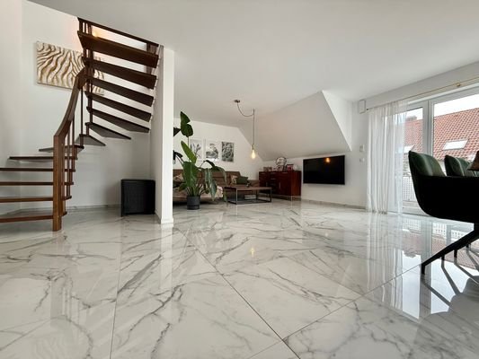 Wohnbereich/Maisonette Treppe