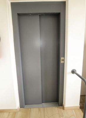 Aufzug - (KI generiert)