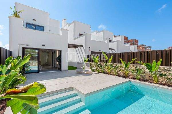Modern Detached Villas Near Beach in Mil Palmeras Spain
