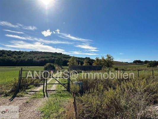 Einfahrt zum Grundstück