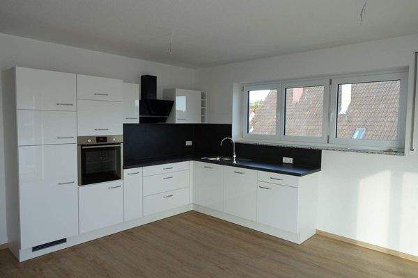 Wohn-/Esszimmer mit Balkon 