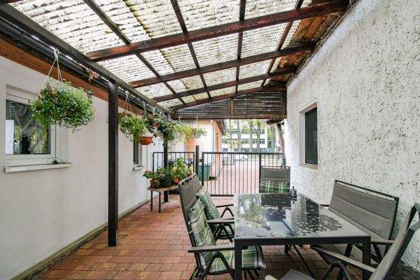 Eingangsbereich zum Kosmetikstudio u. Apartments