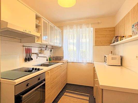 Moderne Küche im Erdgeschoss