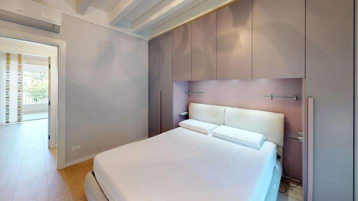 EB-035-367-Villino-in-residence-Padenghe-sul-Garda