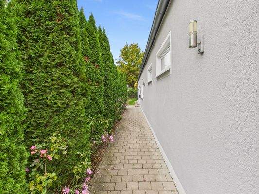 Zuwegung Personaleingang