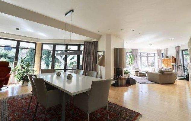 EG: Wohn-/Essbereich