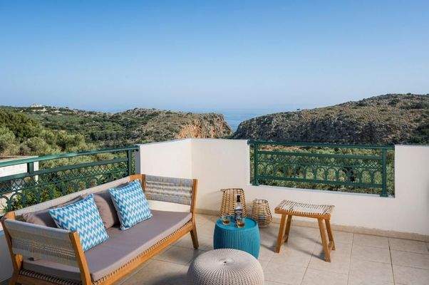 Kreta, Afrata: Premium-Villa mit Meerblick zu verkaufen