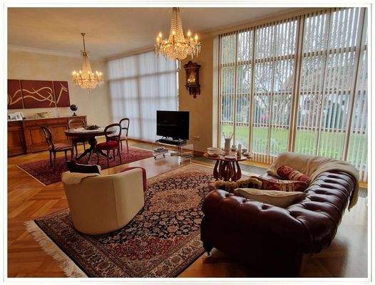 Herrlich: der 3m hohe Wohnraum