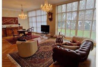 Herrlich: der 3m hohe Wohnraum