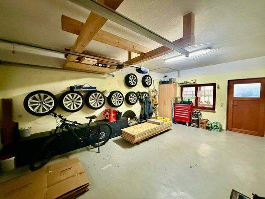 Geräumige Garage