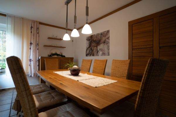 Esszimmer zugänglich von 2 Seiten