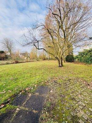 Großzügiger Garten