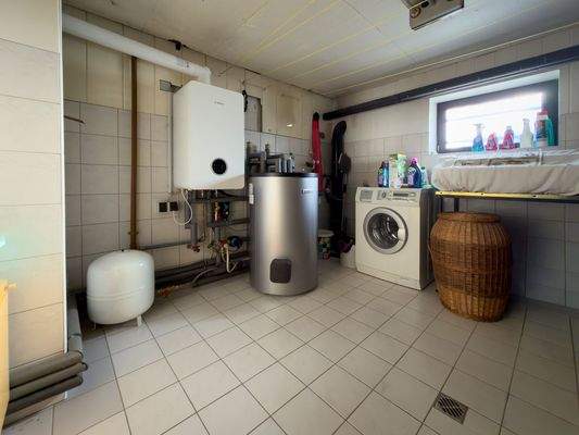 Neue Gasheizung im Keller