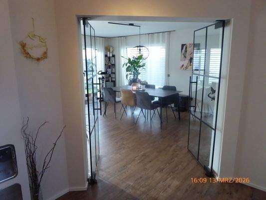 Flur zum Esszimmer.JPG