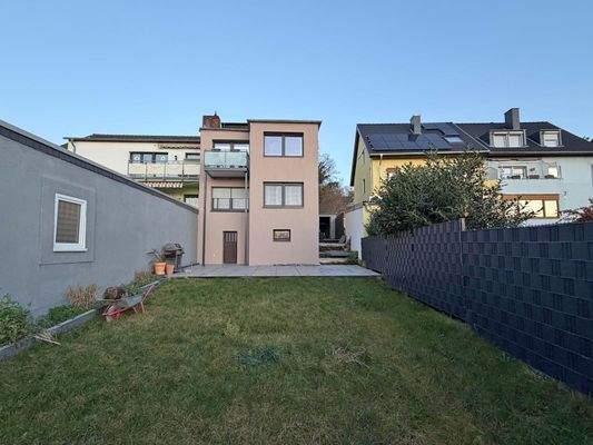 Garten und Rückansicht