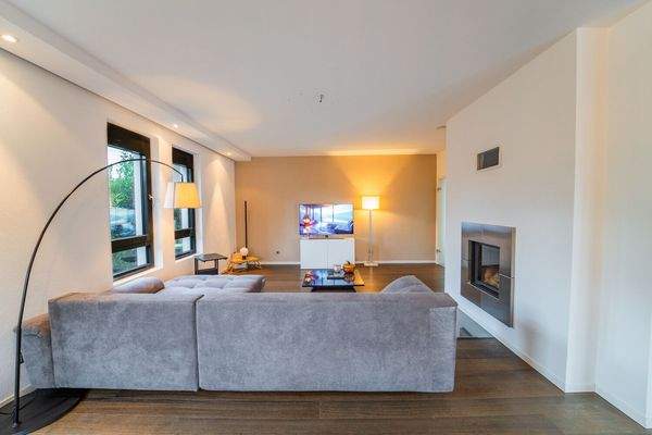 Wohnbereich mit Kamin