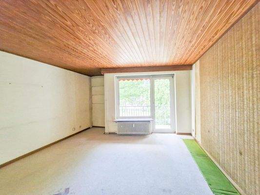 Wohnzi. & Balkon unrenoviert