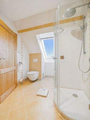 Bad b (4-Raum-Maisonettewohnung, Haus Nr. 9)