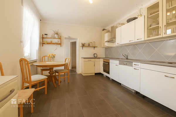 Küche Wohnung straßenseitig