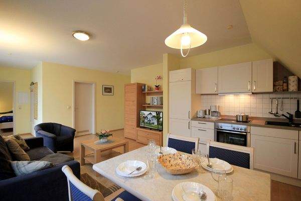 Küchen- und Essbereich.jpg