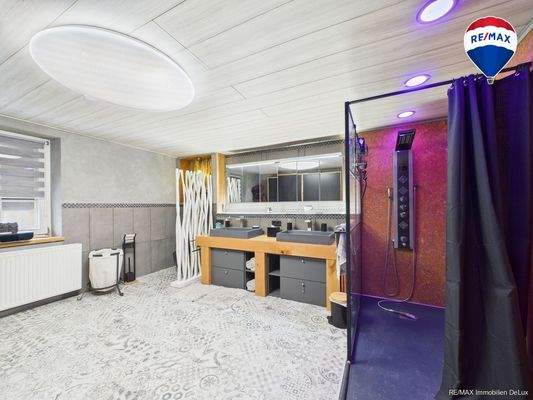 REMAX Immobilien DeLux Haus in Mettlach / Faha zu verkaufen