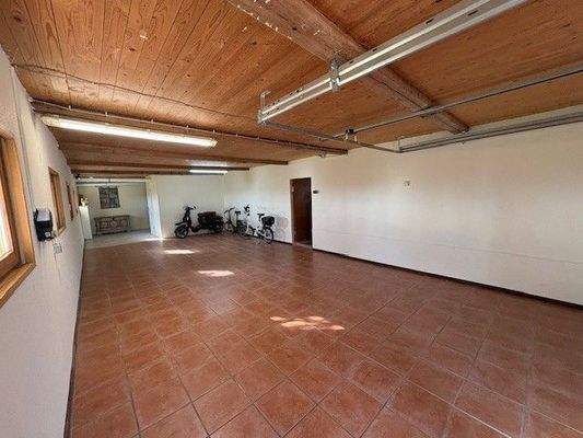 Rehweg Garage im Haus