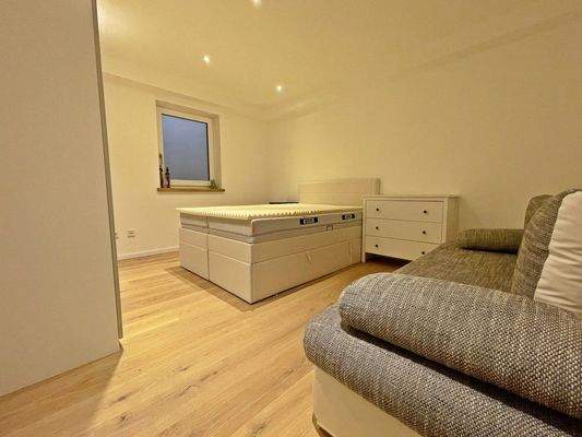 Schlafraum der Einliegerwohnung.jpg