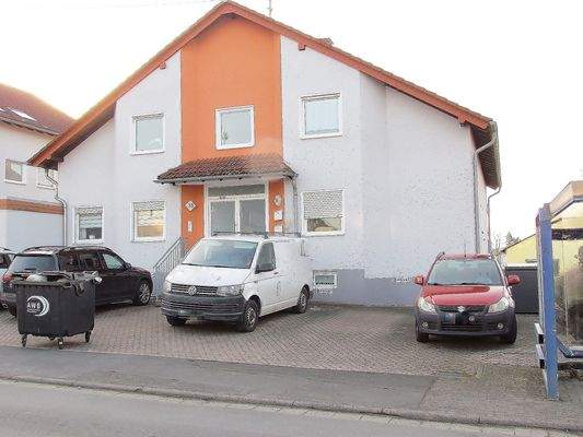 straßenseitige Ansicht