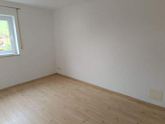 Am GrieKiFeld 12 Zimmer klein 1.jpg