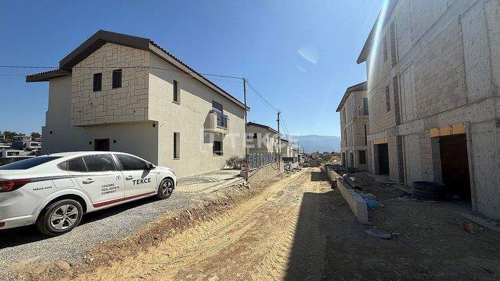 Brand New Villas with Private Pools and Gardens in Kuşadası