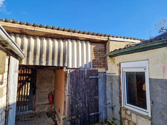 überdachter Durchgang