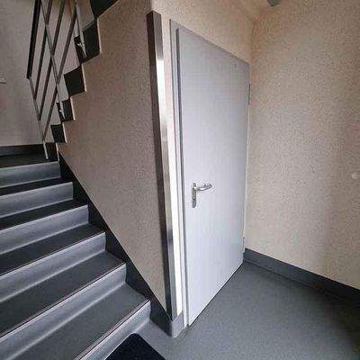 Hauseingang / Zugang Kellergeschoss