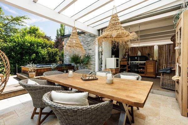 Überdachte Terrasse