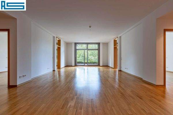 Wohnzimmer - Blick zur Terrasse