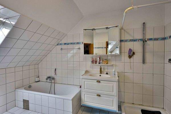 Badezimmer Wohnung 2