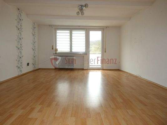 Wohnzimmer m. Balkon