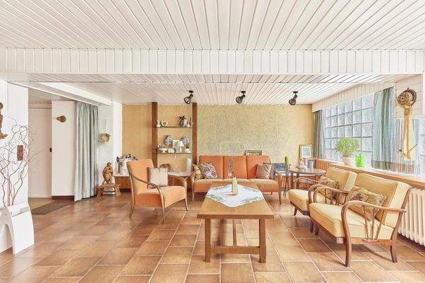 Party-/ Wohnraum im Kellergeschoss