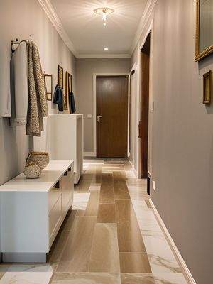 Flur Ansicht 1 - Homestaging