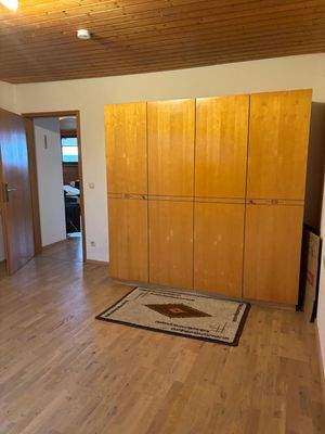 Schrankwand Schlafzimmer.jpg