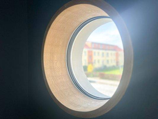 Rundfenster als prägnantes architektonisches Element