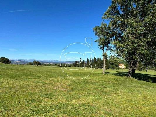  Roquebrune-sur-Argens