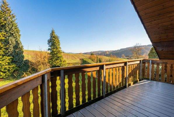 Balkon mit Blick ins Grüne