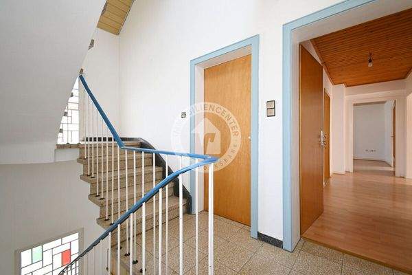 OG - Treppenhaus (Blick 1)