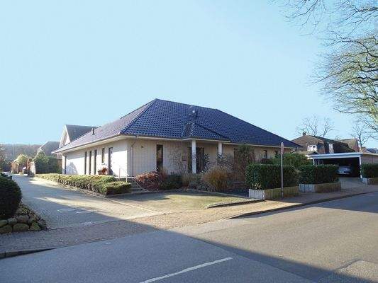 Vollverklinkert, Dachneigung 35°, Baujahr 2013, KfW70